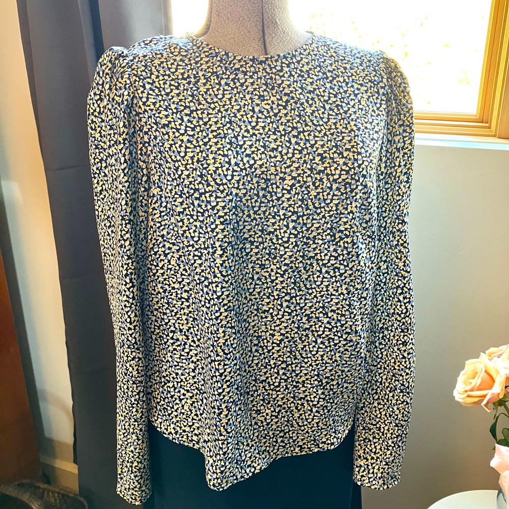Darling zip back poly satin blouse.